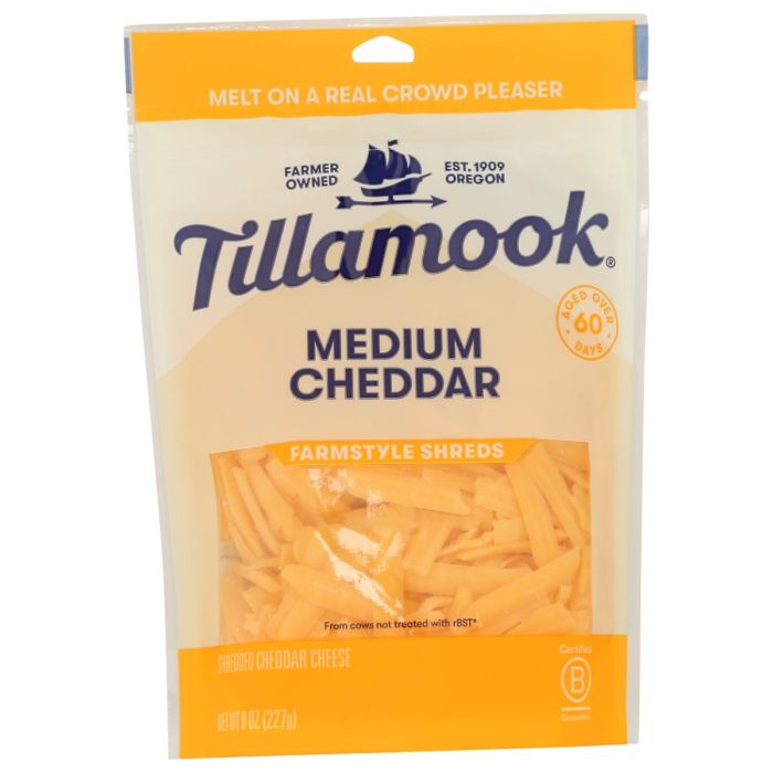 TILLAMOOK: Farmstyle Shreds Medium Cheddar, 8 oz